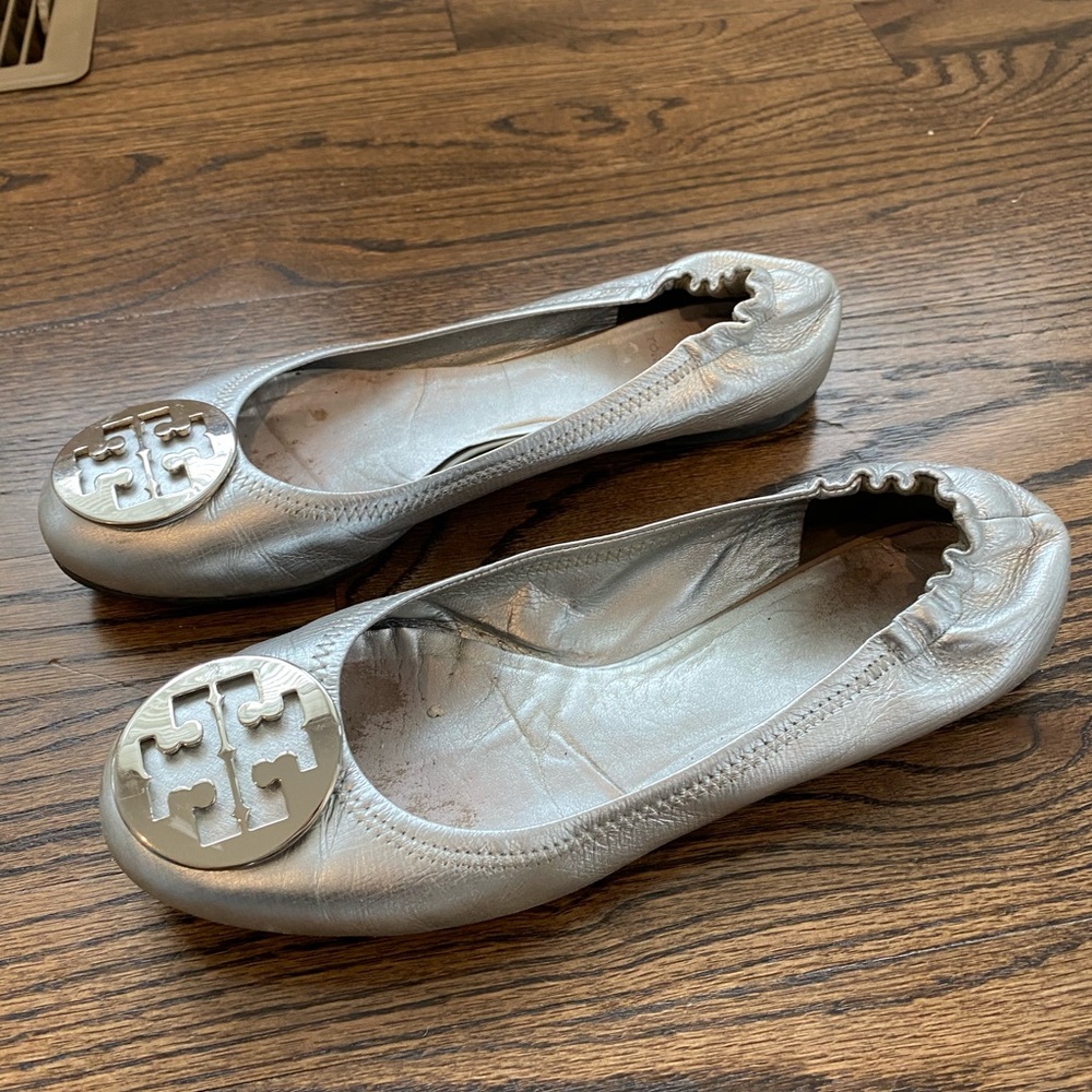 Silver size 9 tory Burch flats